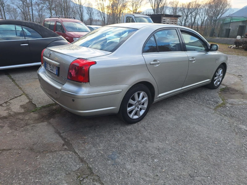 Toyota Avensis 2.0D4D  УНИКАТ!!!, снимка 3 - Автомобили и джипове - 48298729