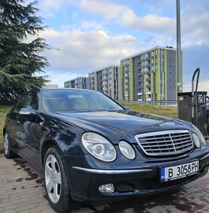 Mercedes-Benz E 220 E200 CDI, снимка 1 - Автомобили и джипове - 49042432