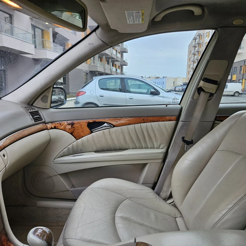 Mercedes-Benz E 220 E200 CDI, снимка 8 - Автомобили и джипове - 49042432