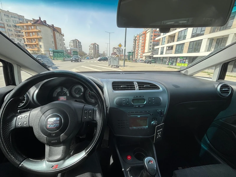 Seat Leon 2.0 FR tdi, снимка 10 - Автомобили и джипове - 49595533