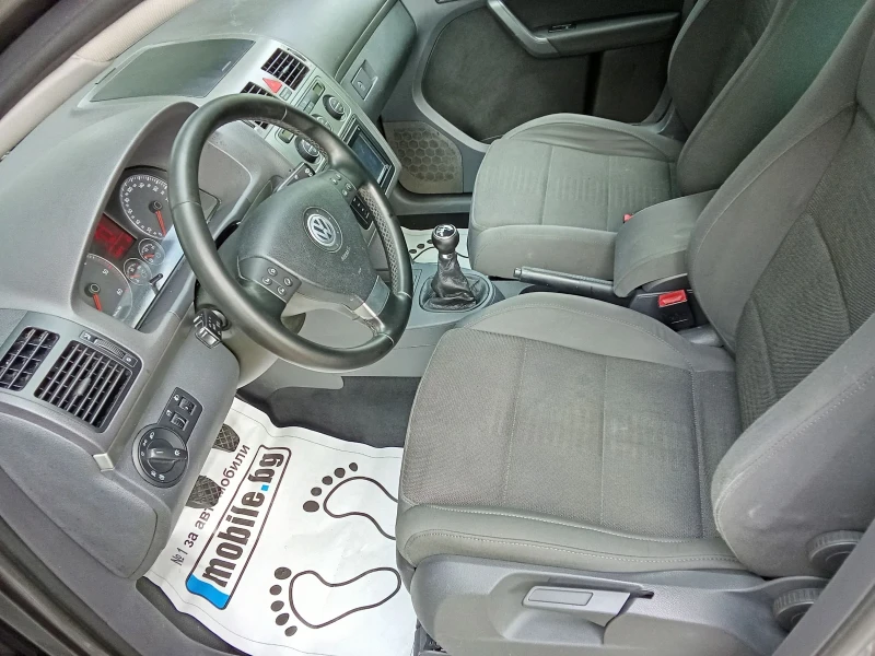 VW Touran 2.0 TDI-BMM-140k.c.- 6 СКОРОСТИ, снимка 12 - Автомобили и джипове - 50619127