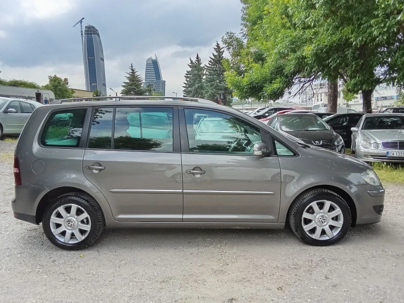 VW Touran 2.0 TDI-BMM-140k.c.- 6 СКОРОСТИ, снимка 5 - Автомобили и джипове - 50619127