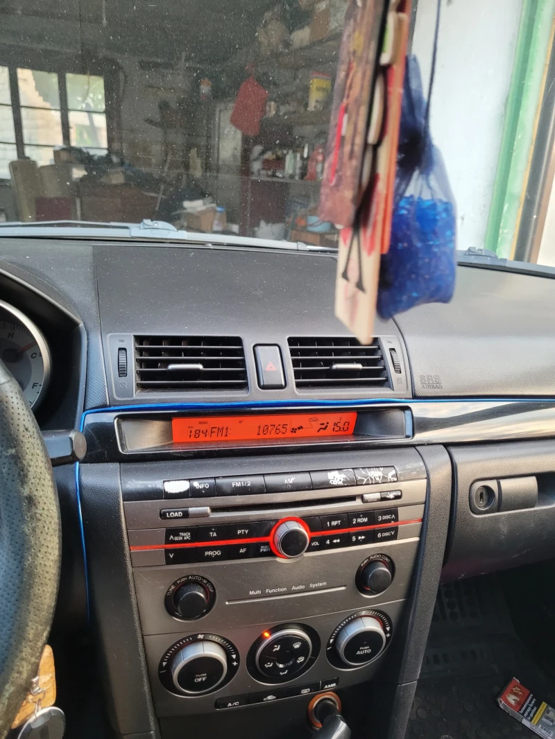 Mazda 3, снимка 5 - Автомобили и джипове - 52385893