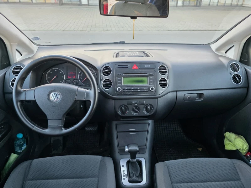 VW Golf Plus, снимка 8 - Автомобили и джипове - 52422972
