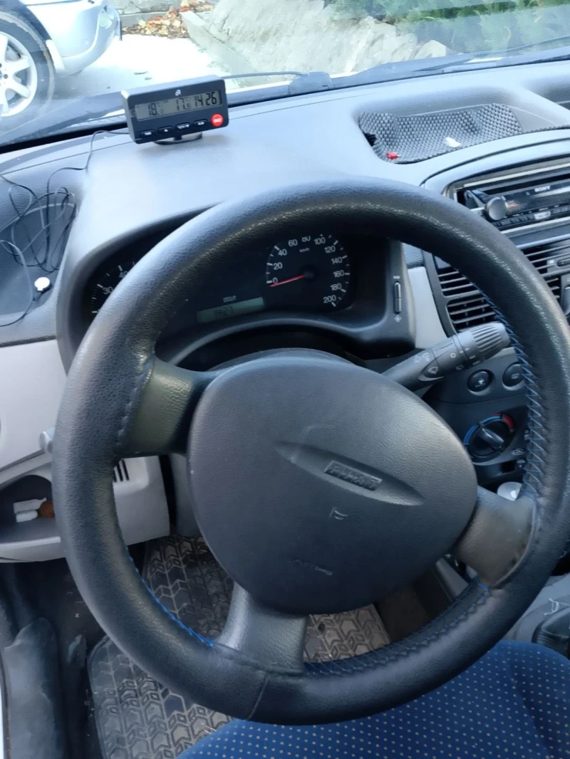 Fiat Punto 1.9JTD, снимка 5 - Автомобили и джипове - 52426320