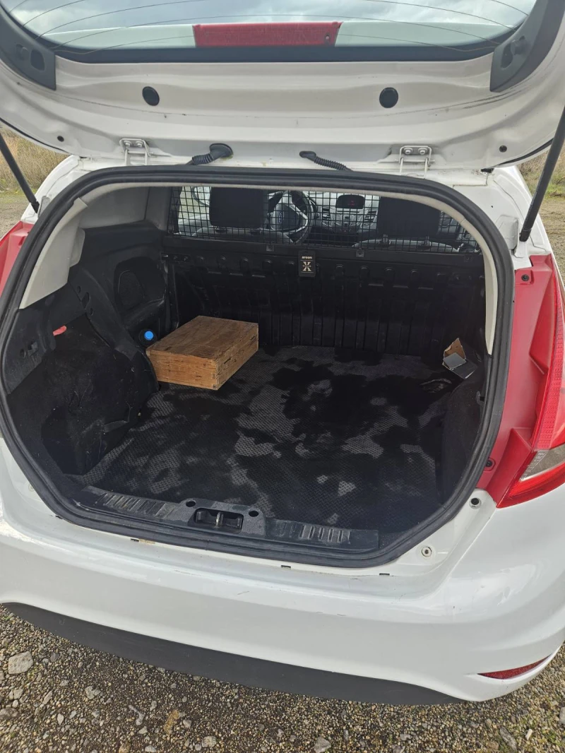 Ford Fiesta, снимка 9 - Автомобили и джипове - 52494140