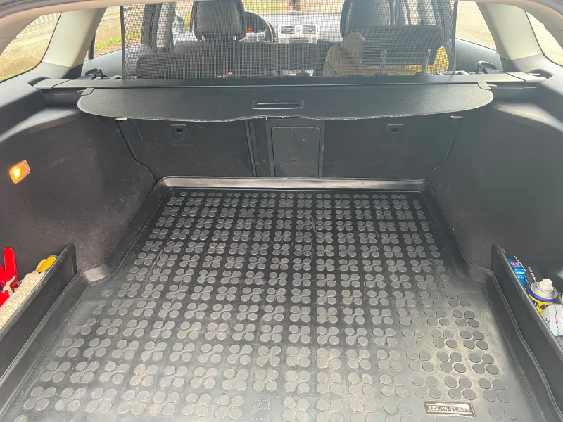 Toyota Avensis, снимка 11 - Автомобили и джипове - 52518067