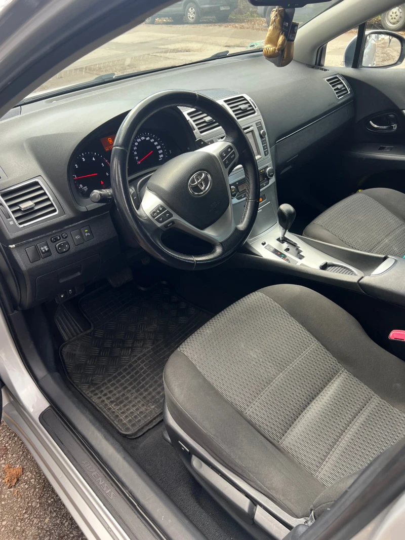 Toyota Avensis D-CAT, снимка 5 - Автомобили и джипове - 52518067