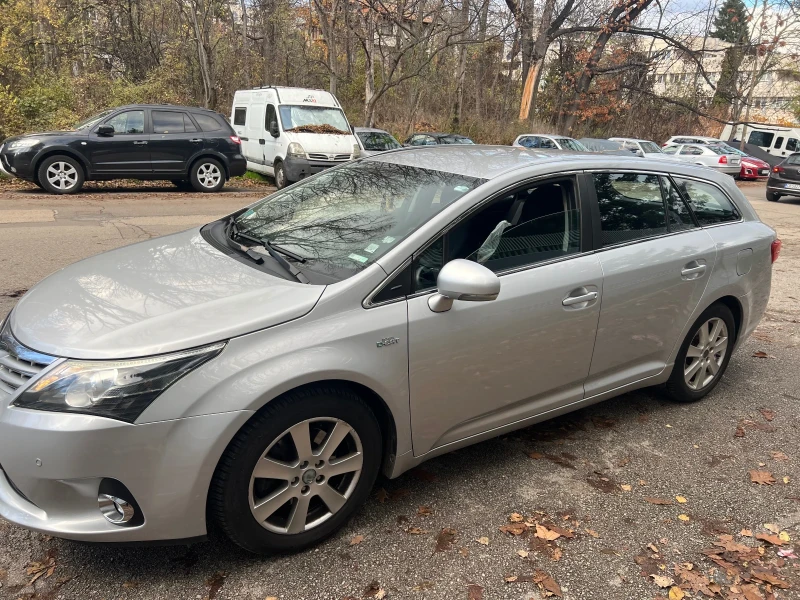 Toyota Avensis, снимка 8 - Автомобили и джипове - 52518067