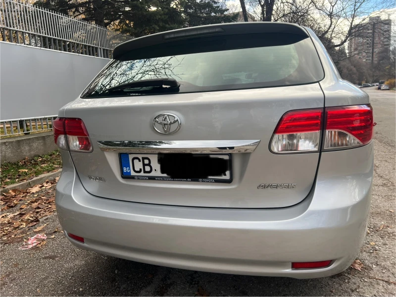 Toyota Avensis, снимка 3 - Автомобили и джипове - 52518067