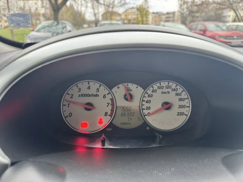 Nissan Micra 1.4 бензин, снимка 6 - Автомобили и джипове - 52802544