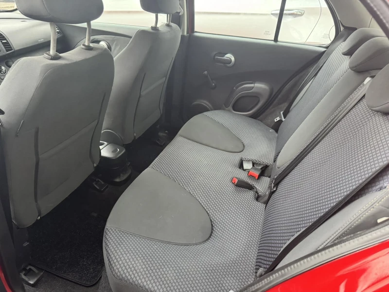 Nissan Micra 1.4 бензин, снимка 12 - Автомобили и джипове - 52802544