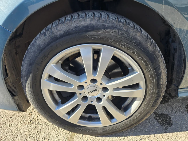 Mercedes-Benz CLA 180  Blue metalic, Face, Navi, Leder, 2keys, 51k Km, снимка 13 - Автомобили и джипове - 52937256