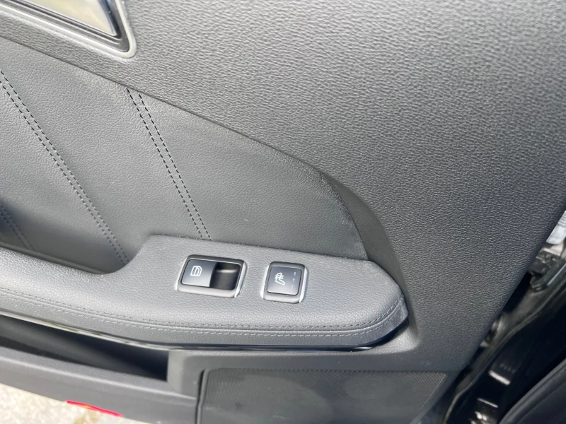 Mercedes-Benz E 300 90000км Япония, снимка 12 - Автомобили и джипове - 53044603