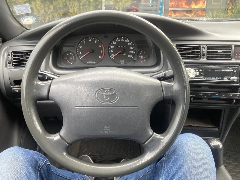 Toyota Corolla 1.3 Бензин , снимка 13 - Автомобили и джипове - 53399797