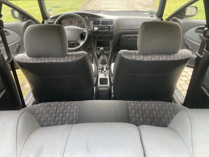 Toyota Corolla 1.3 Бензин , снимка 14 - Автомобили и джипове - 53399797