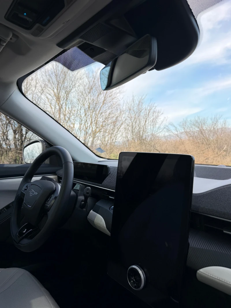 Ford Mustang Mach-E Premium Extended Range 91kWh  AWD 351к.с. 6700км. , снимка 8 - Автомобили и джипове - 53477358