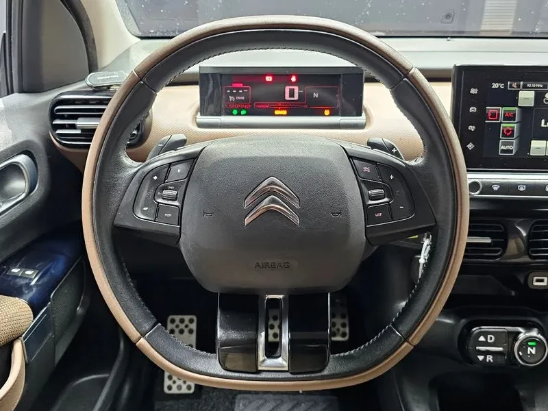 Citroen C4 Cactus, снимка 13 - Автомобили и джипове - 54848912