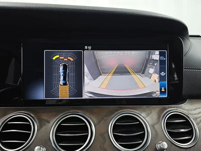 Mercedes-Benz E 220 D 4MATIC EXCLUSIVE, снимка 15 - Автомобили и джипове - 55008058