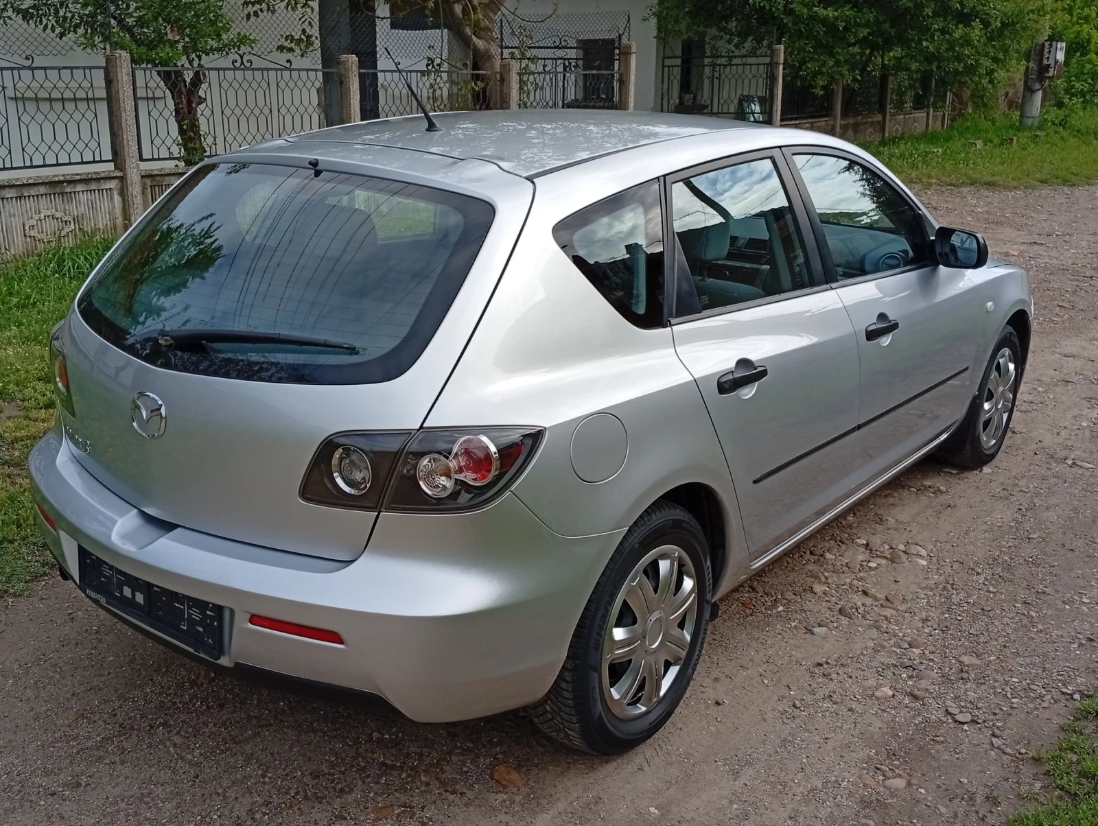 Mazda 3 1.4 i Feislif  - изображение 7