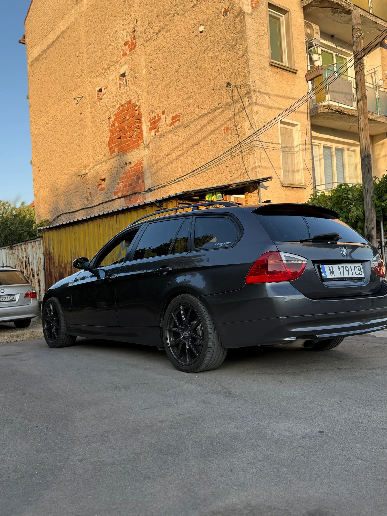 BMW 320  - изображение 2
