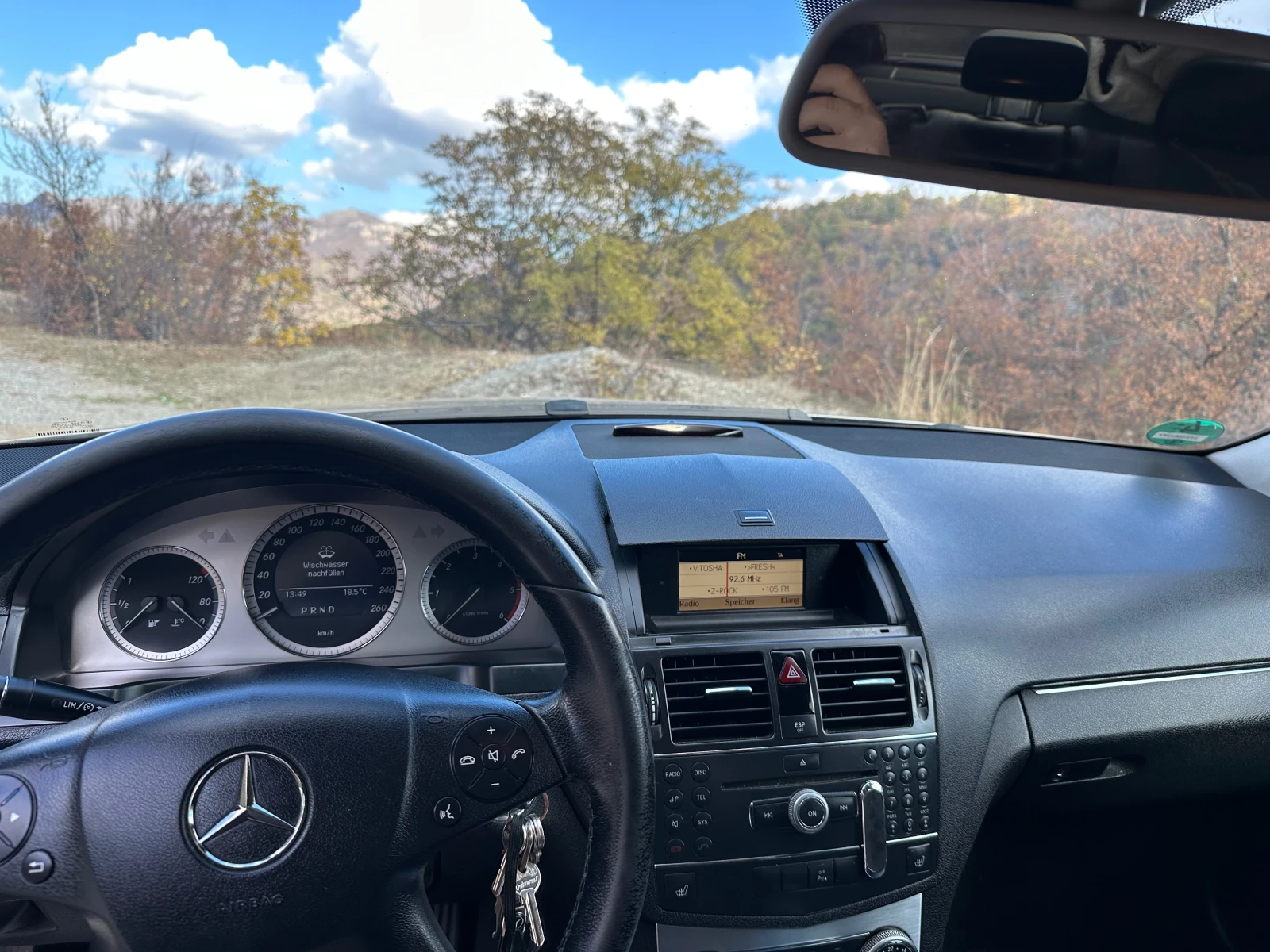 Mercedes-Benz 320  - изображение 8