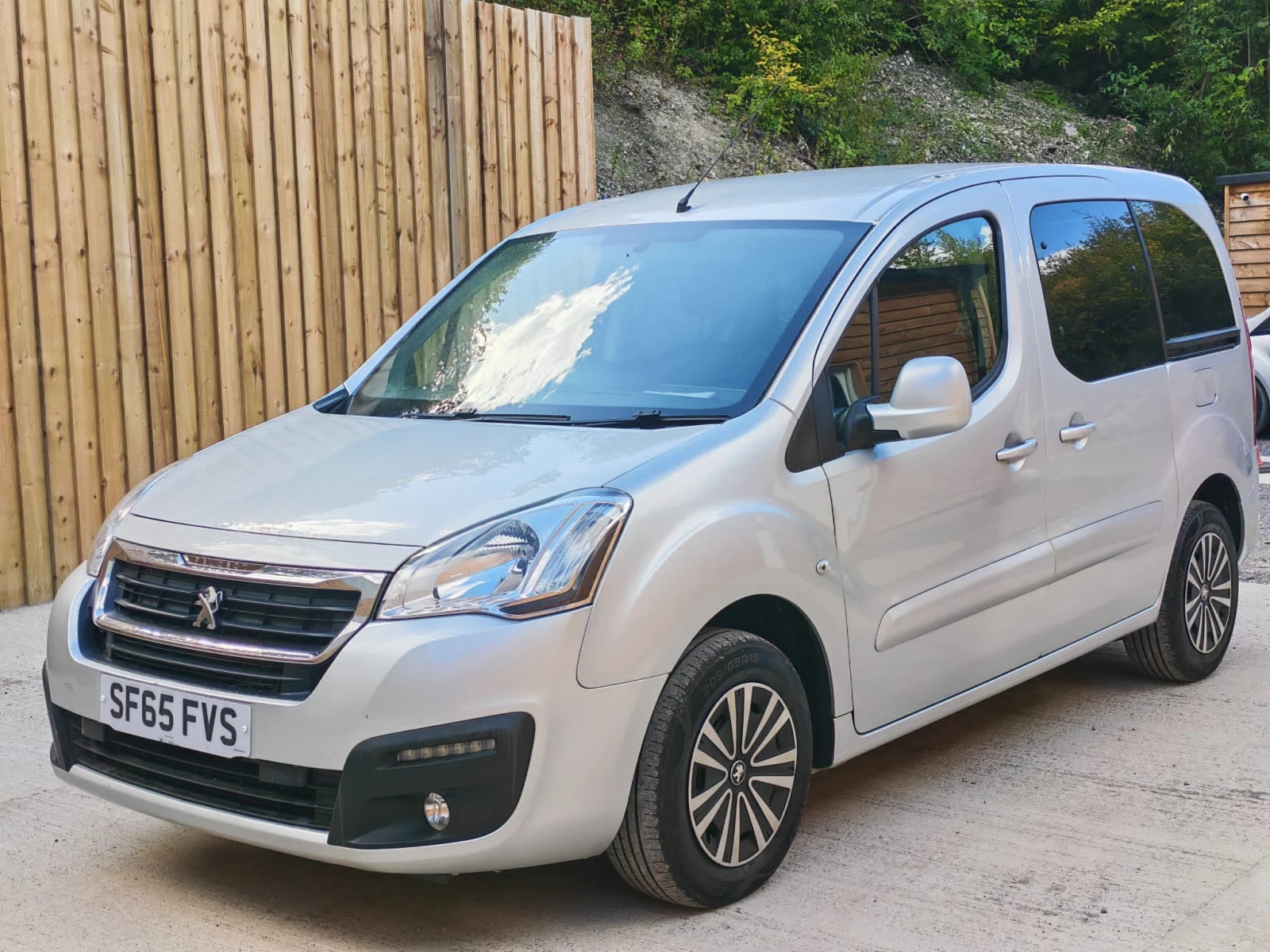 Peugeot Partner 1.6   | Mobile.bg   1