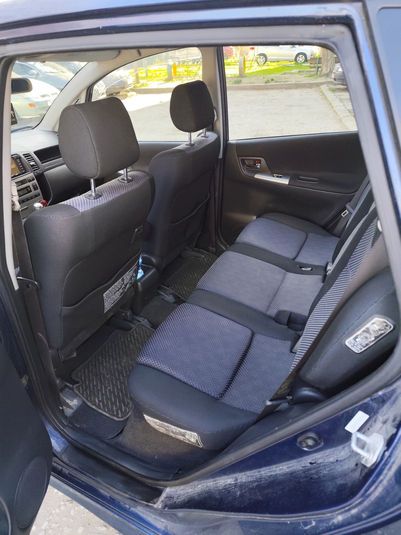 Toyota Corolla verso, снимка 11 - Автомобили и джипове - 53756096