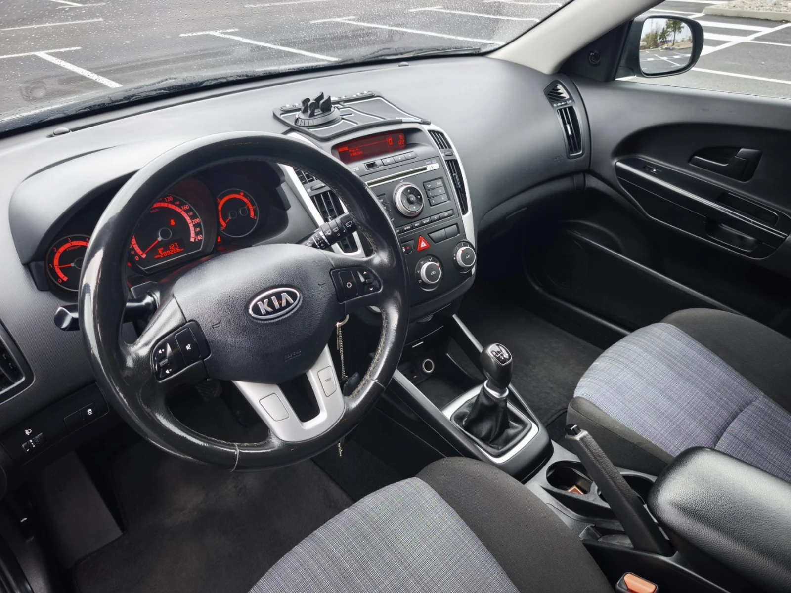 Kia Ceed, снимка 10 - Автомобили и джипове - 54091475