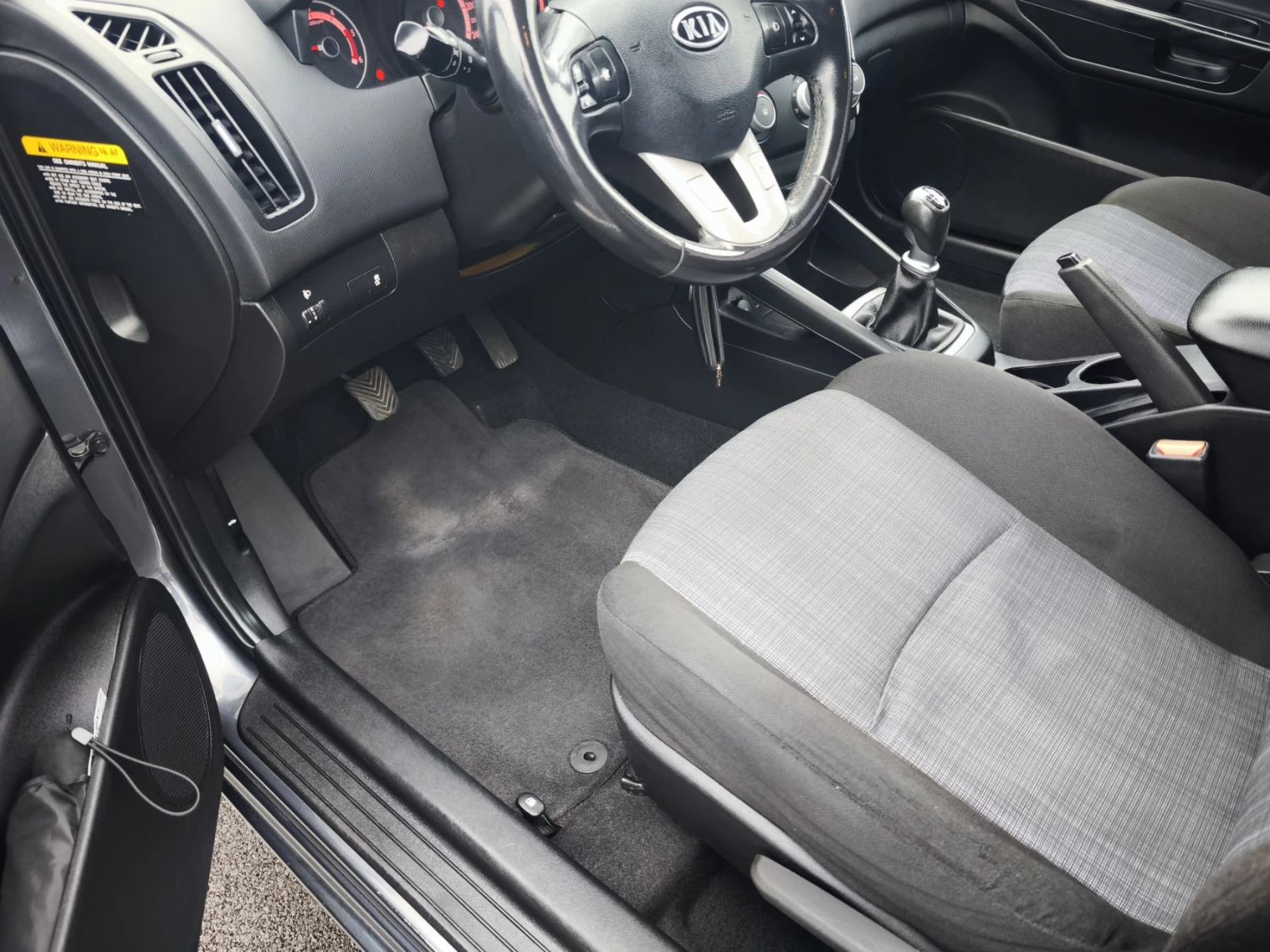 Kia Ceed, снимка 12 - Автомобили и джипове - 54091475