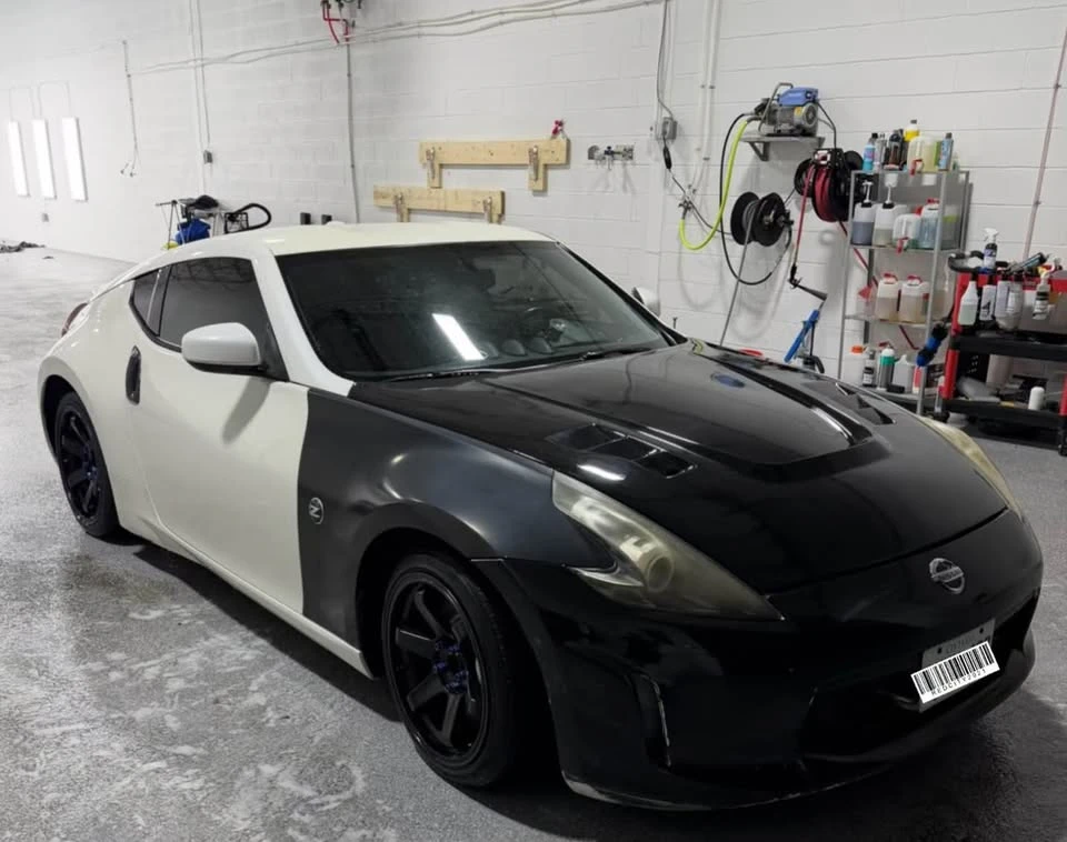 Nissan 370Z * Invidia exhaust * Vented hood * LSD* , снимка 2 - Автомобили и джипове - 54097655