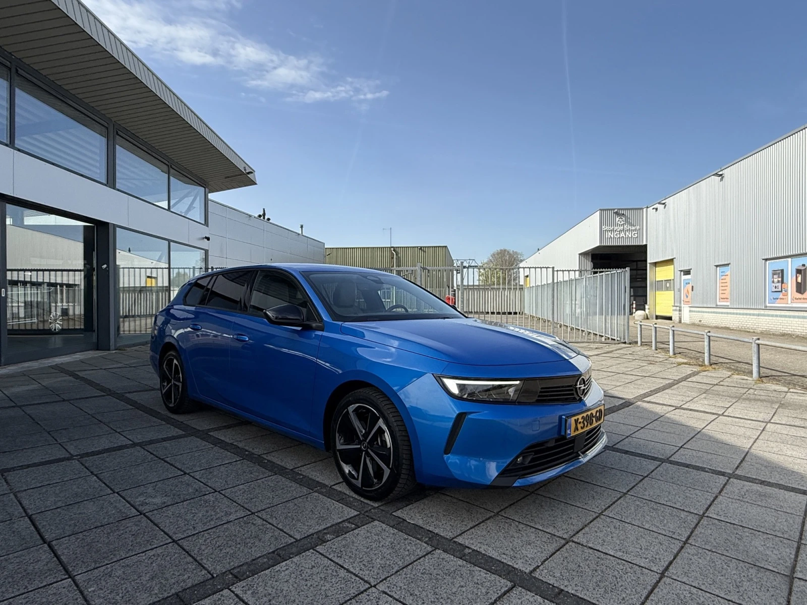 Opel Astra  Sports Tourer 1.6 Business