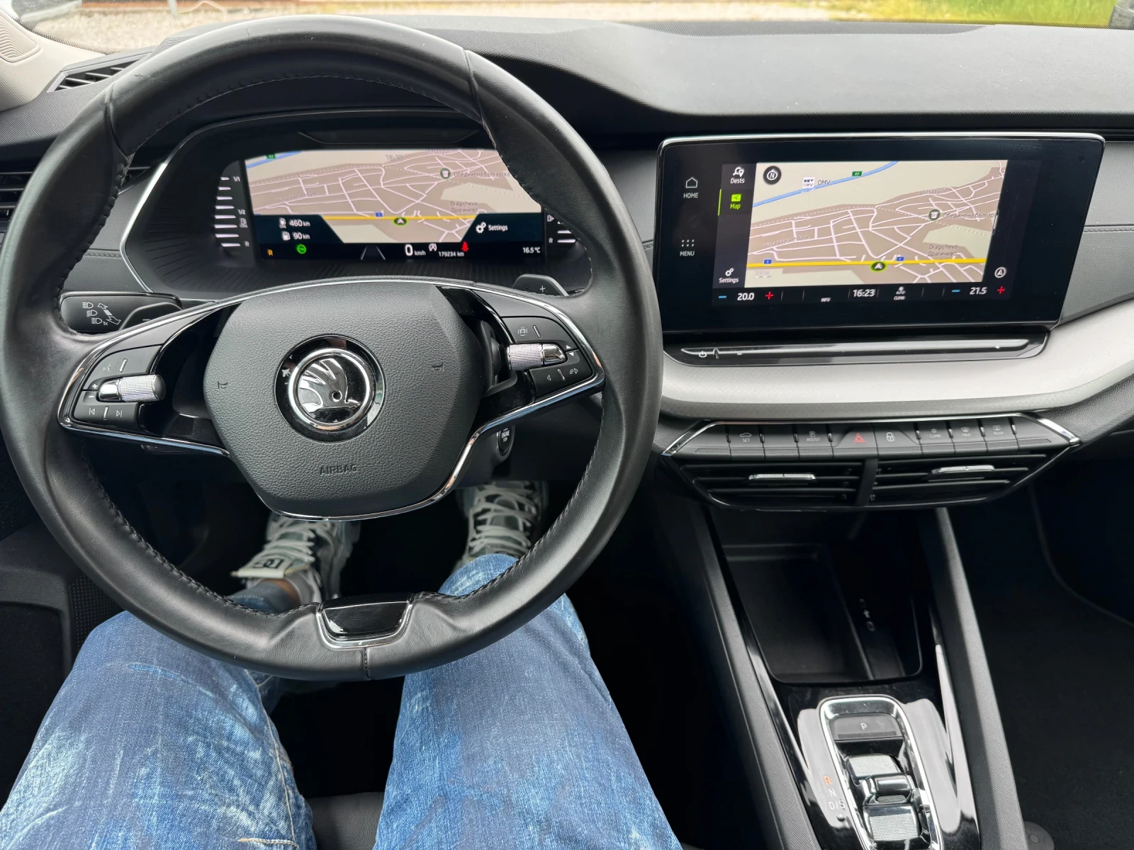 Skoda Octavia 1.5G-TEC Керамично покритие !!!! Топ , снимка 13 - Автомобили и джипове - 54454891