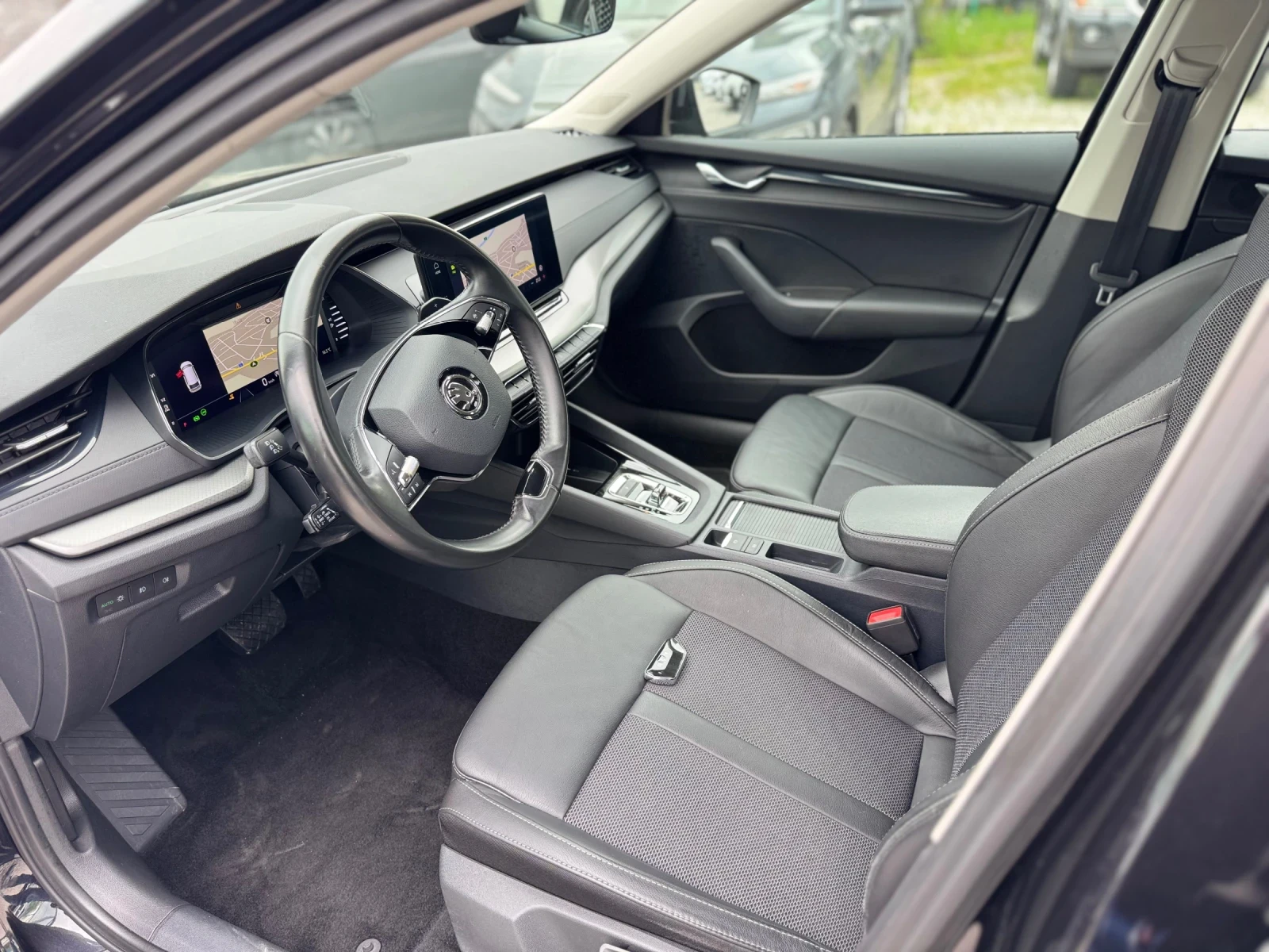 Skoda Octavia 1.5G-TEC Керамично покритие !!!! Топ , снимка 10 - Автомобили и джипове - 54454891