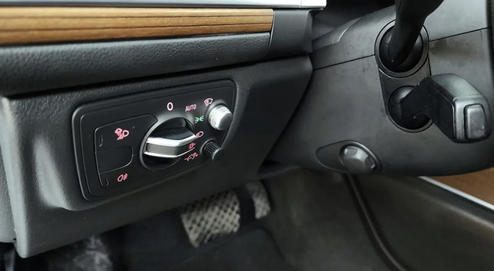 Audi A6 40 TDI QUATTRO / S LINE / ОБДУХВАНЕ / ШИБИДАХ, снимка 14 - Автомобили и джипове - 54713777