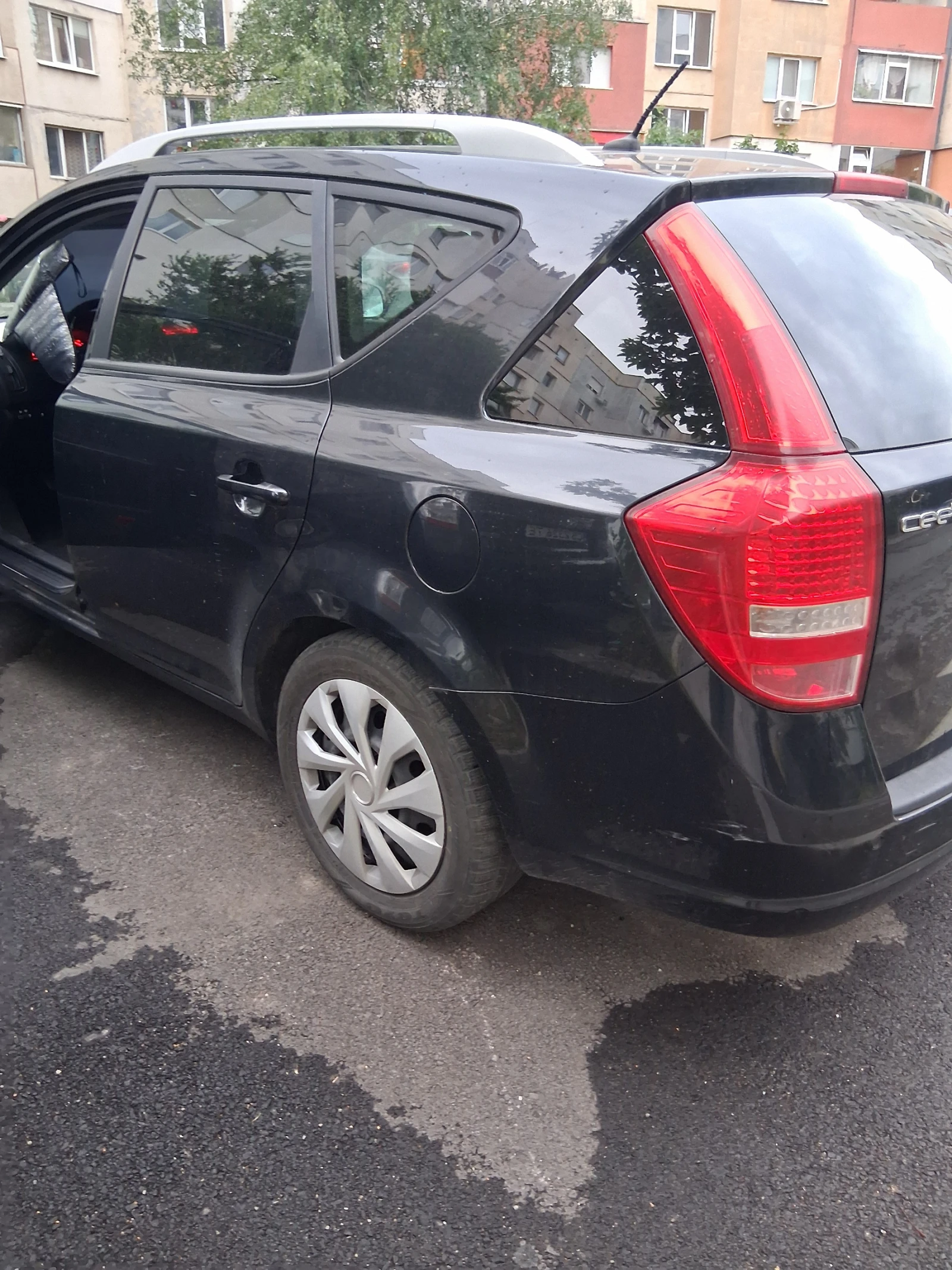Kia Ceed, снимка 2 - Автомобили и джипове - 55645634