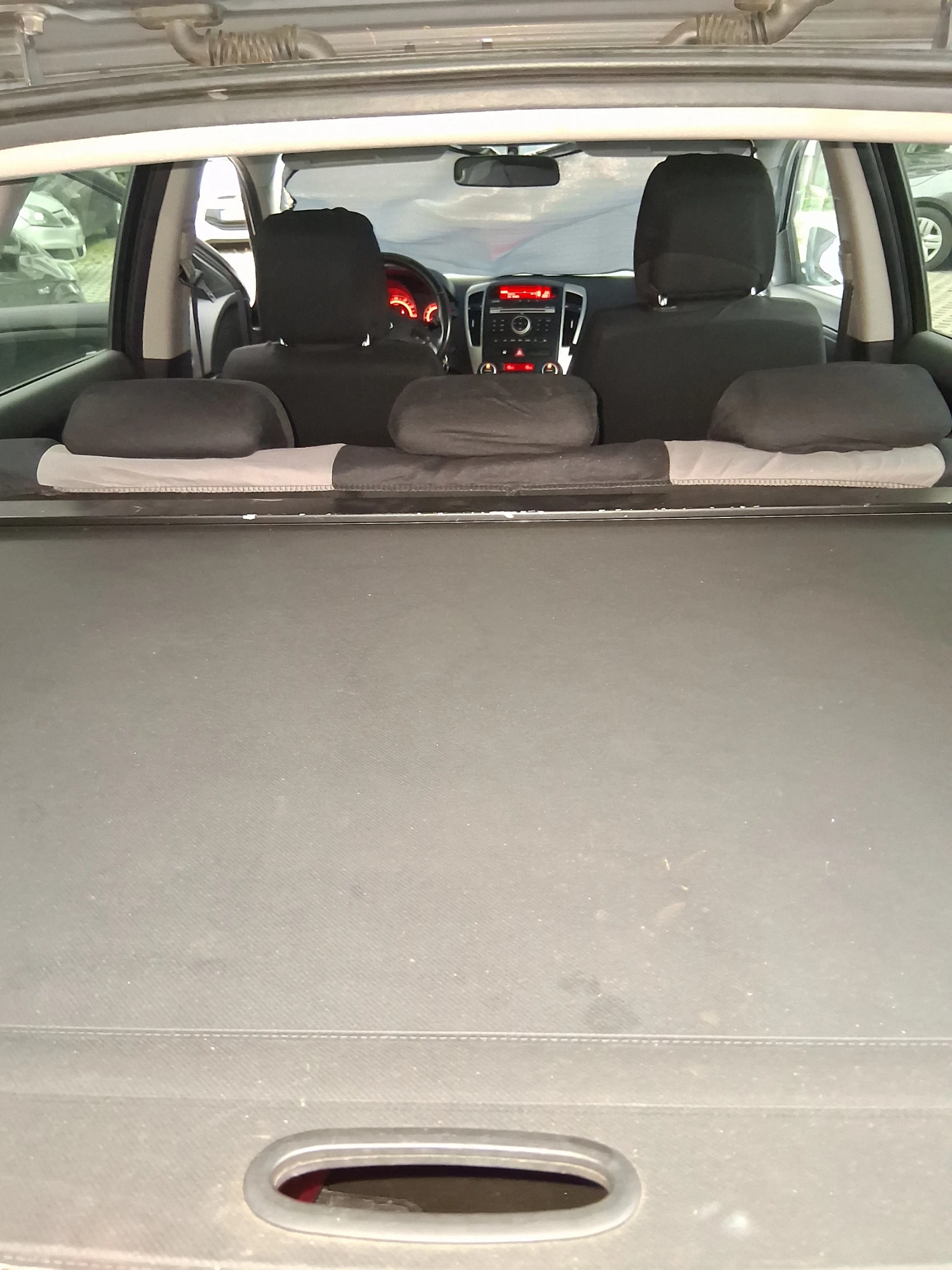 Kia Ceed, снимка 8 - Автомобили и джипове - 55645634
