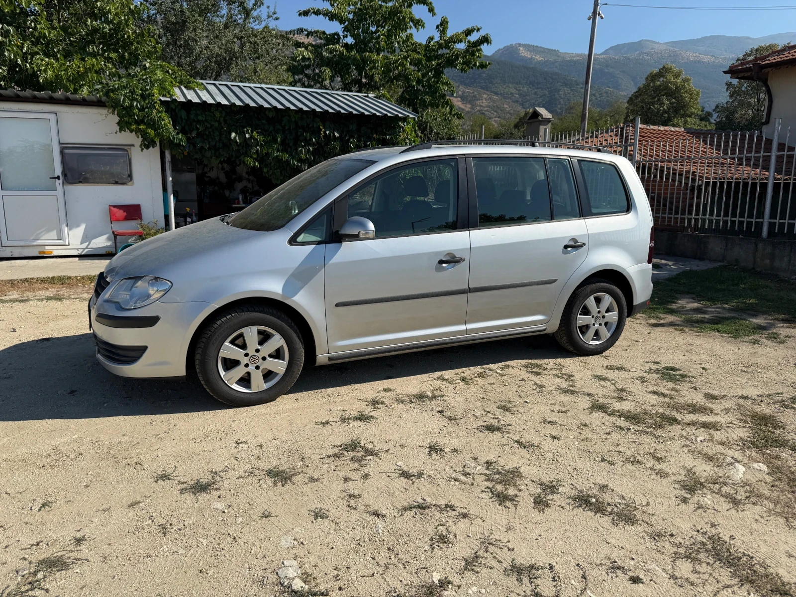 VW Touran 1.9TDI , снимка 4 - Автомобили и джипове - 55734603