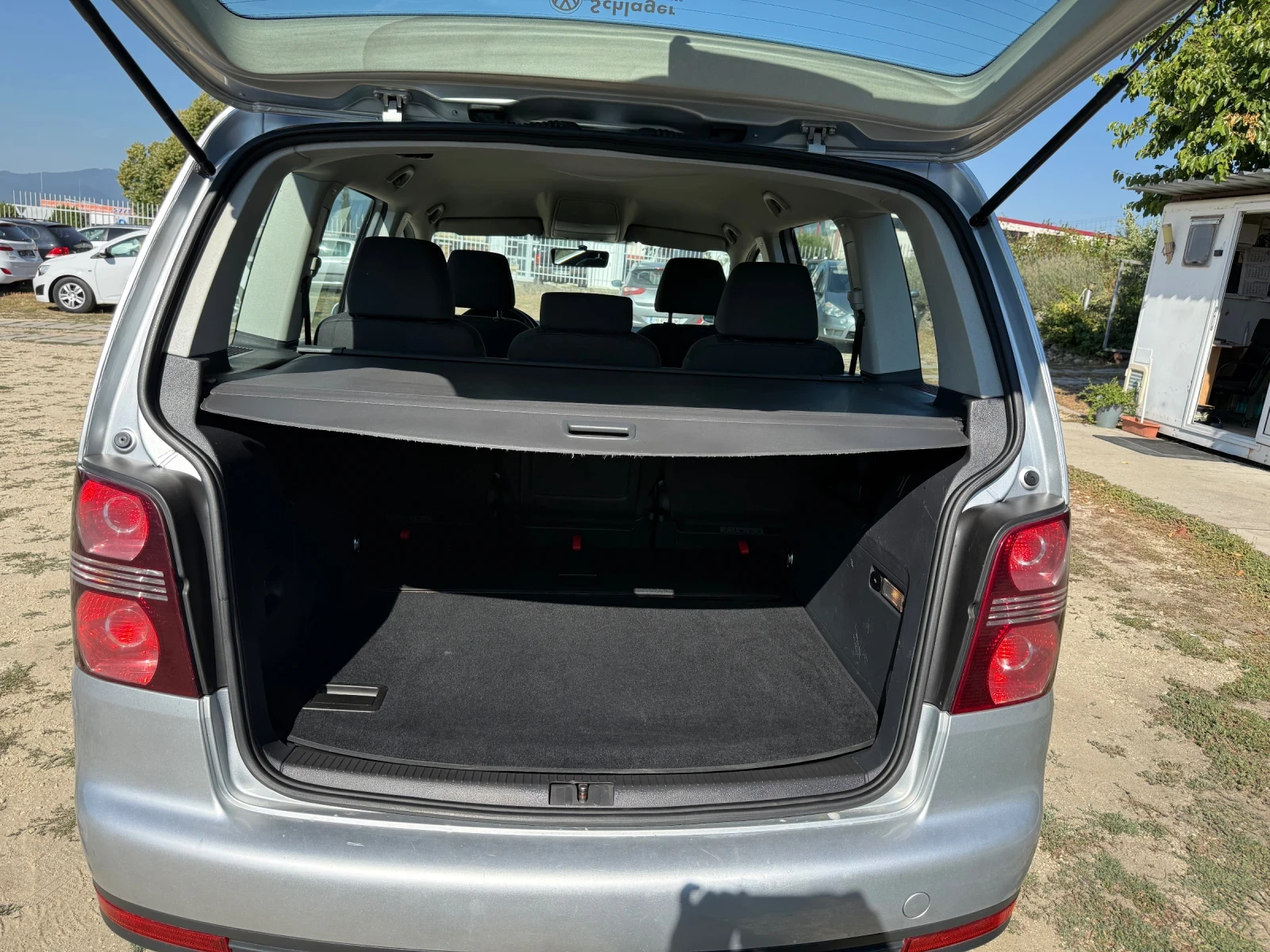 VW Touran 1.9TDI , снимка 12 - Автомобили и джипове - 55734603