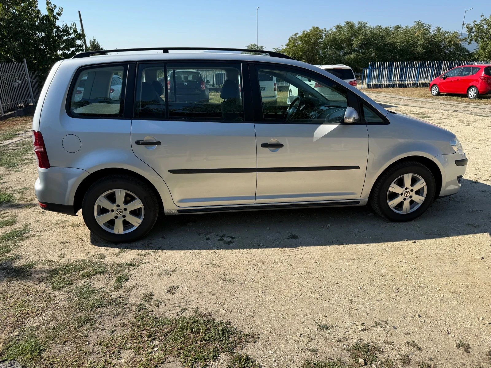 VW Touran 1.9TDI , снимка 7 - Автомобили и джипове - 55734603