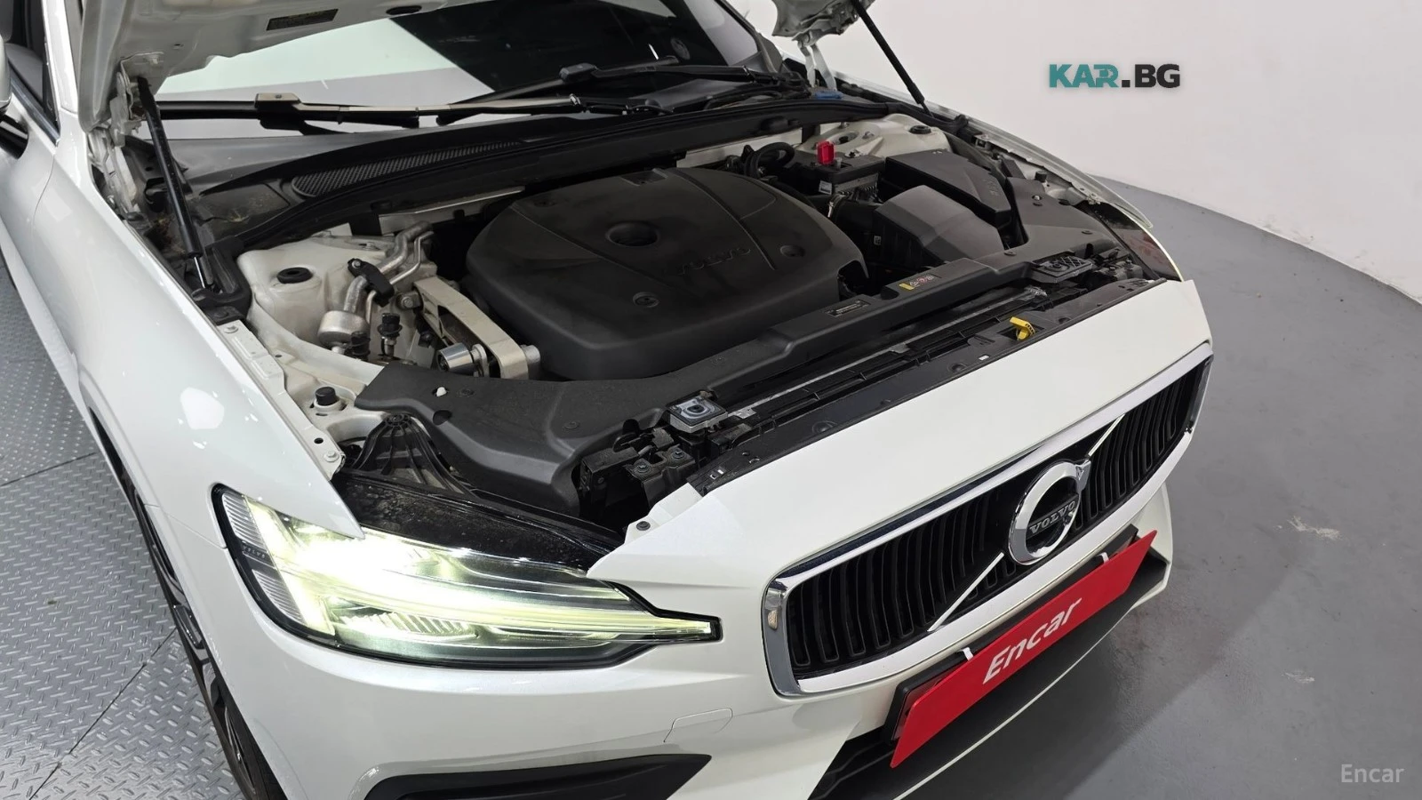 Volvo S60 T5* MOMENTUM* DISTRONIC* ПОДГРЕВ* КАМЕРА* ХЕДЪП* , снимка 17 - Автомобили и джипове - 55976744