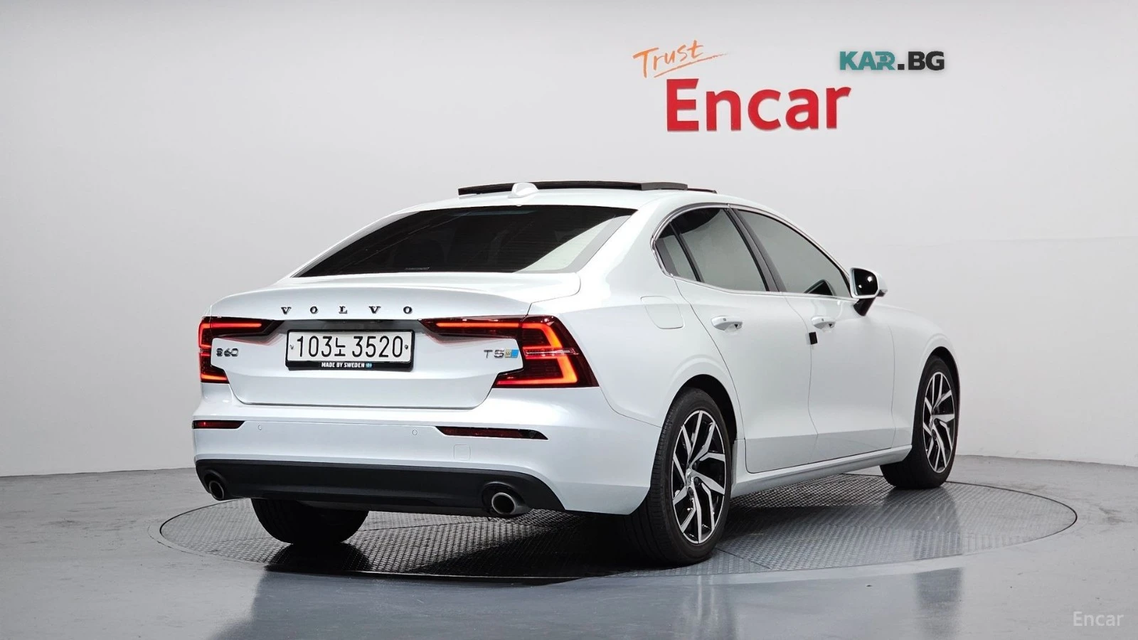 Volvo S60 T5* MOMENTUM* DISTRONIC* ПОДГРЕВ* КАМЕРА* ХЕДЪП* , снимка 3 - Автомобили и джипове - 55976744
