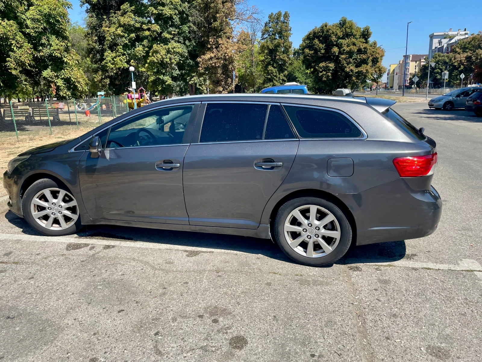 Toyota Avensis Фейслифт , снимка 6 - Автомобили и джипове - 55994216