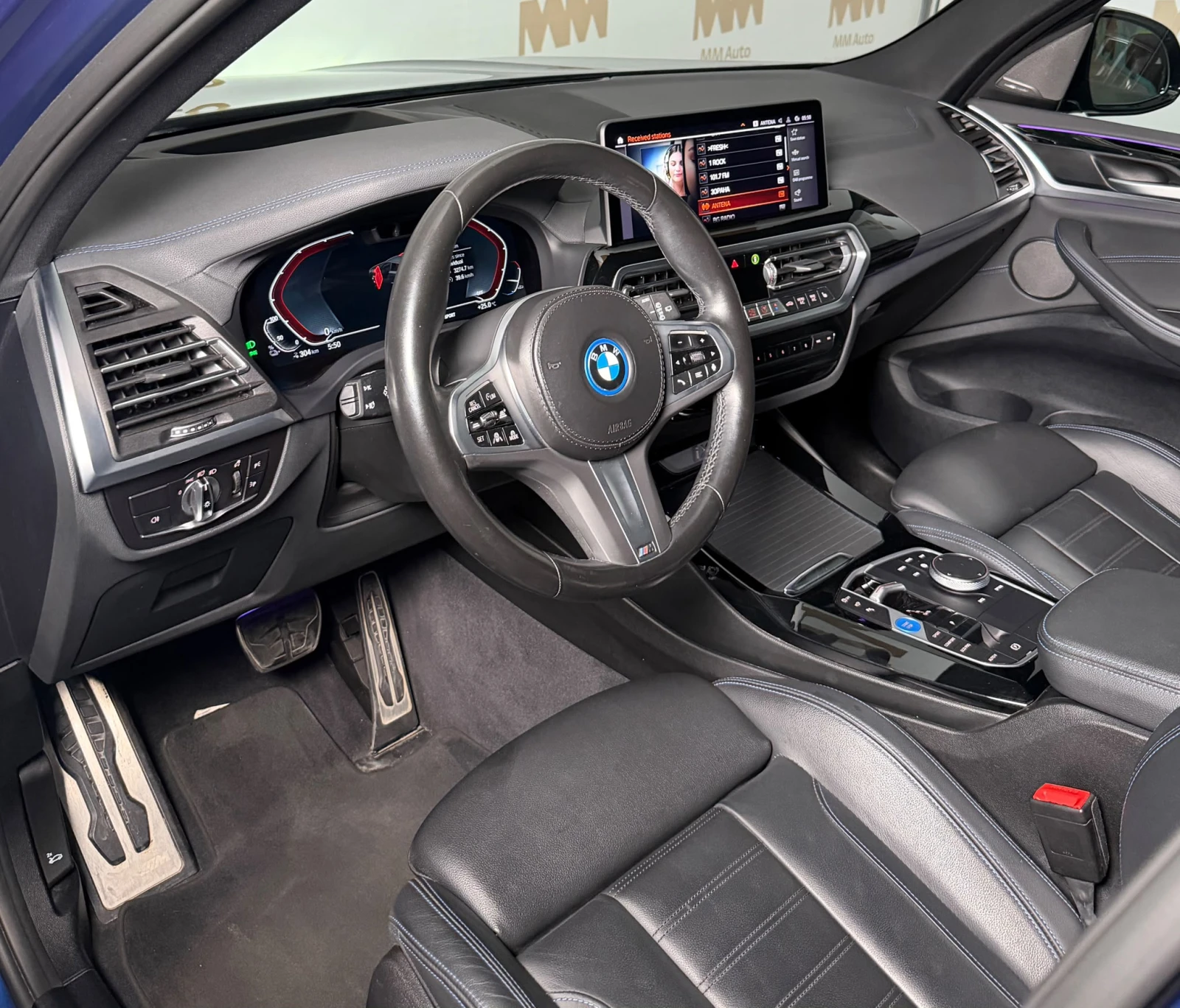 BMW iX3 M-Sport* HuD* Pano* H/K, снимка 7 - Автомобили и джипове - 56211163