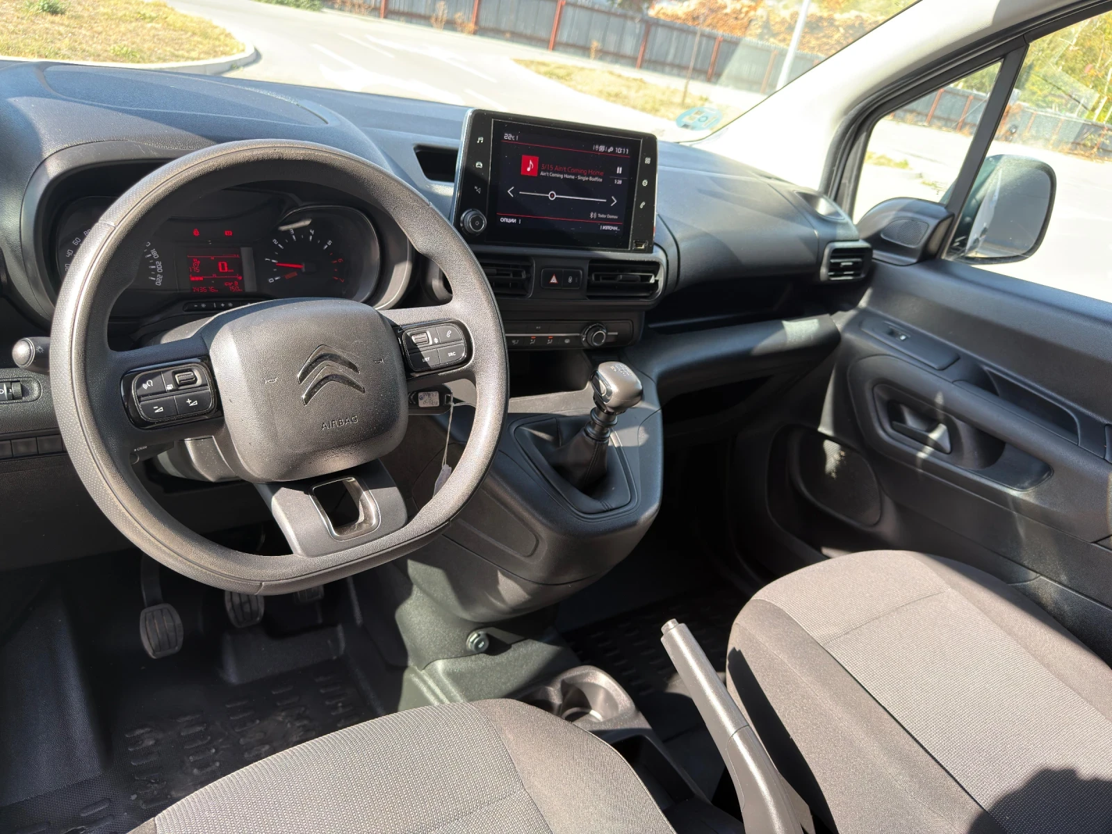 Citroen Berlingo 1.5 BLUEHDI, снимка 8 - Автомобили и джипове - 56429343