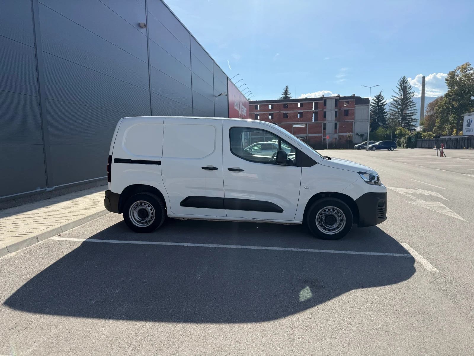 Citroen Berlingo 1.5 BLUEHDI, снимка 6 - Автомобили и джипове - 56429343