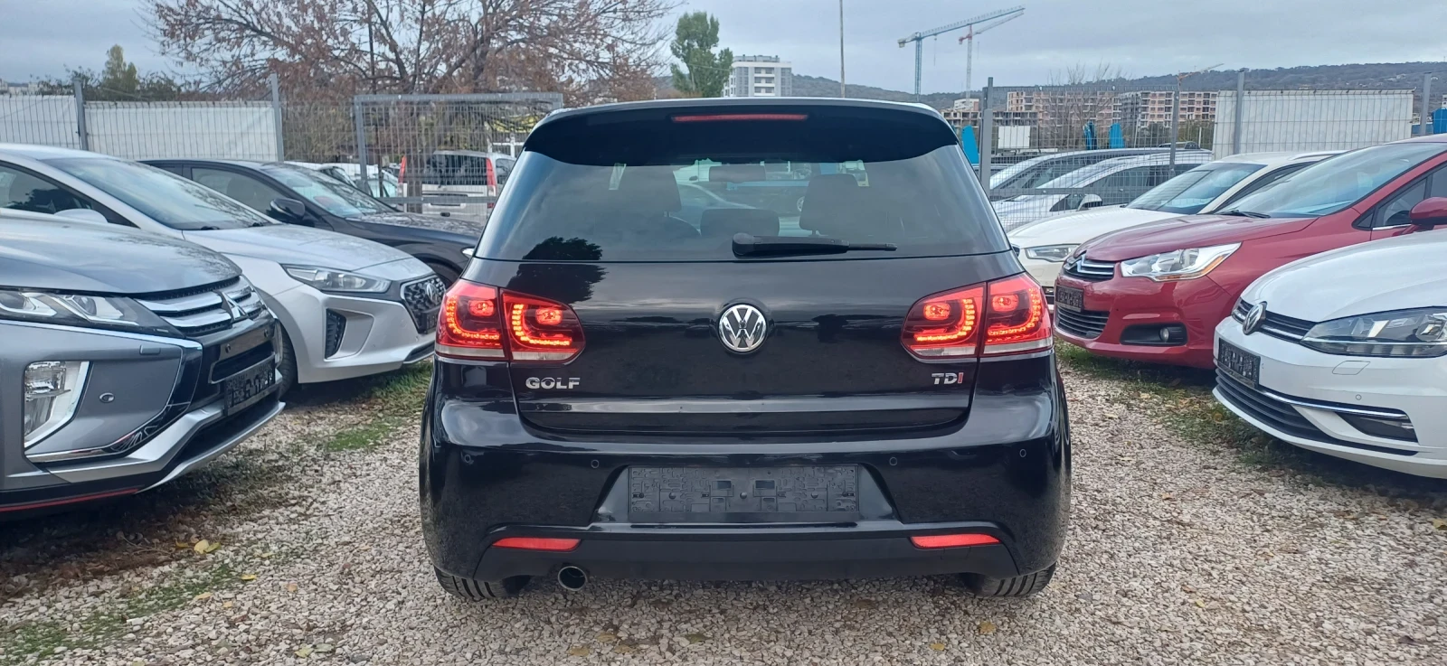 VW Golf R-LINE, снимка 5 - Автомобили и джипове - 56749283