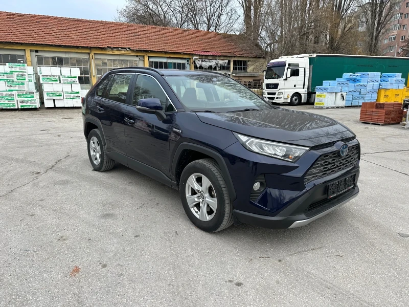 Toyota Rav4 НАЛИЧНА 2.5 4x4 COMFORT LED+ 2xPDC+ ACC+ DAB+ LM, снимка 1 - Автомобили и джипове - 49179376