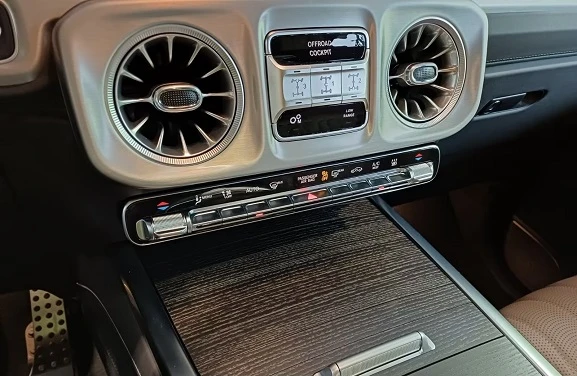 Mercedes-Benz G 450 d = AMG Line = Superior Line Гаранция, снимка 11 - Автомобили и джипове - 55301152