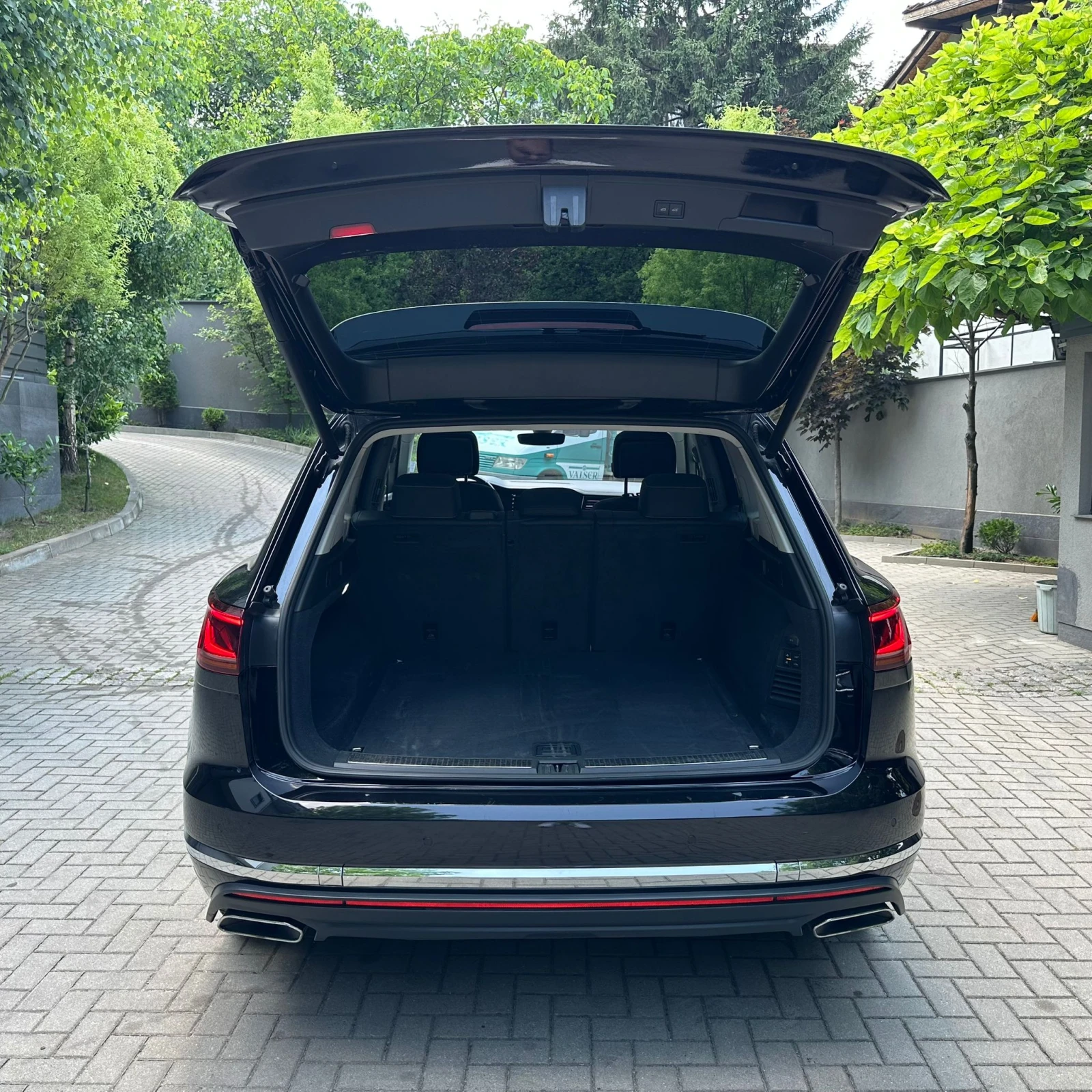 VW Touareg  V6 4MOTION R-Line - изображение 6